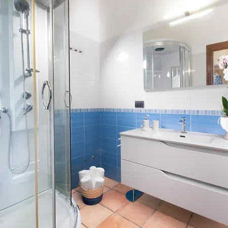 Sirentum Seaview Pool&spa Villa *