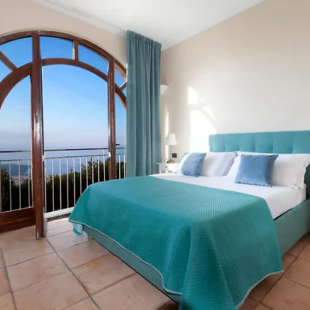 Sirentum Seaview Pool&spa Sorrento