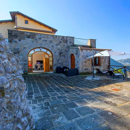 Sirentum Seaview Pool&spa Villa