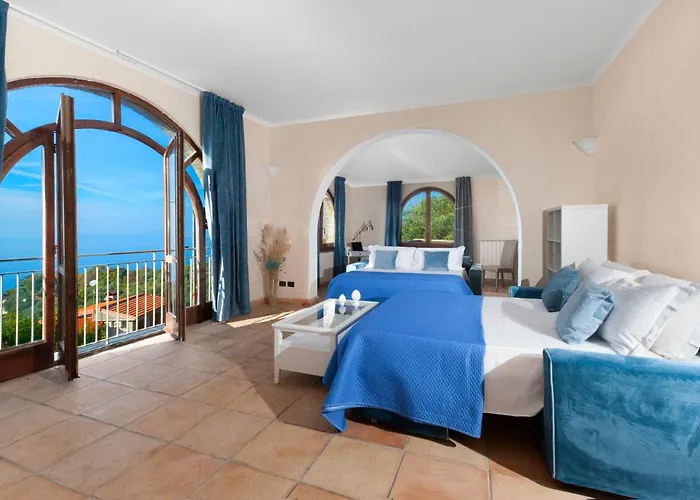 Sirentum Seaview Pool &