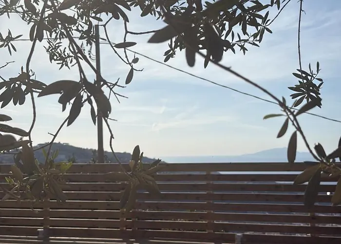 Sirentum Seaview Pool & 别墅 *