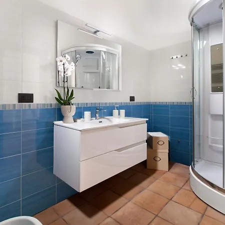 Sirentum Seaview Pool & *