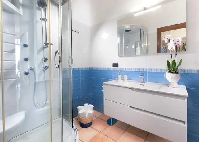 Sirentum Seaview Pool & Villa *