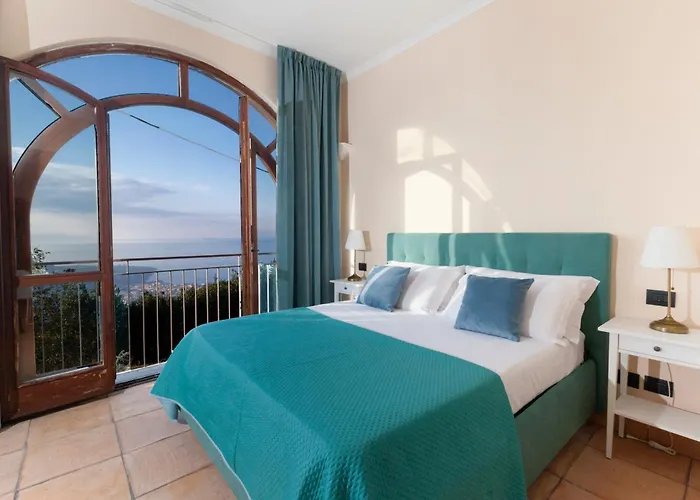 Sirentum Seaview Pool & Villa Sorrente